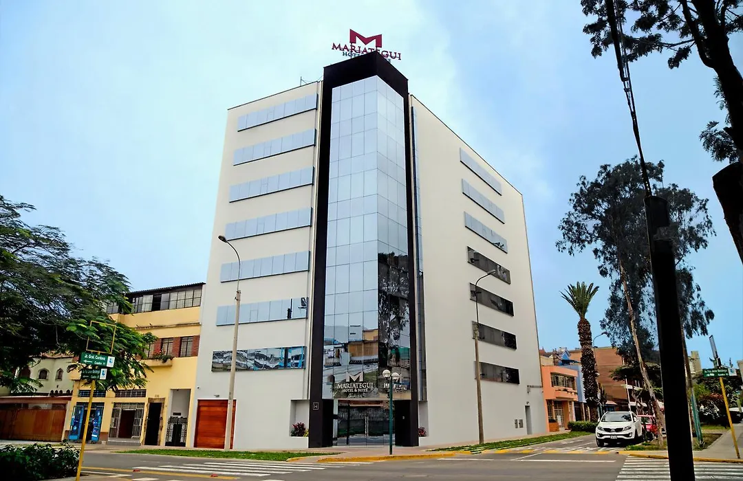 Hotel Mariategui & Suites